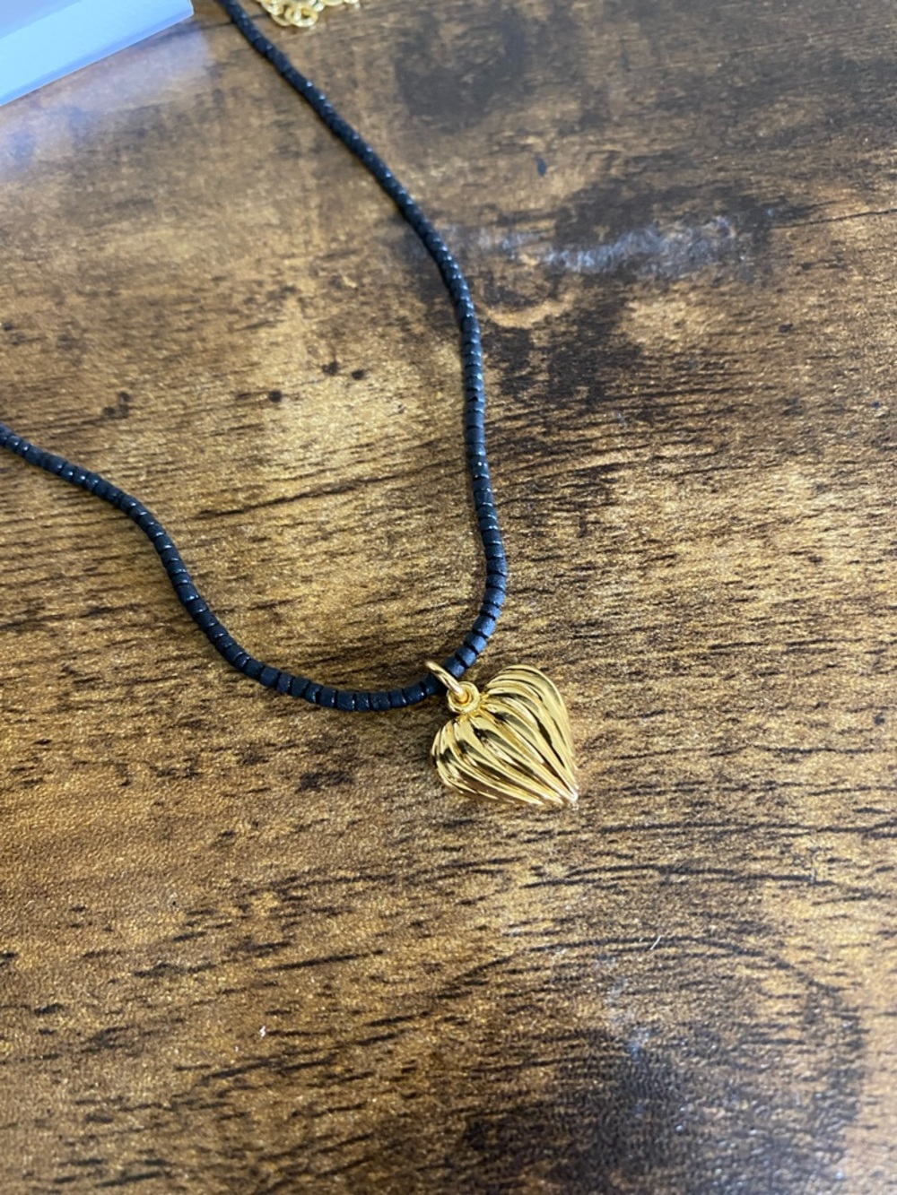 NWT MADEWELL Heart Charm Beaded Necklace - Picture 6 of 8